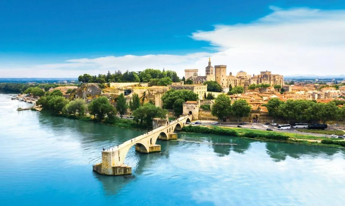 ****  Bateau Hotel A Quai Le Chardonnay Avignon France
